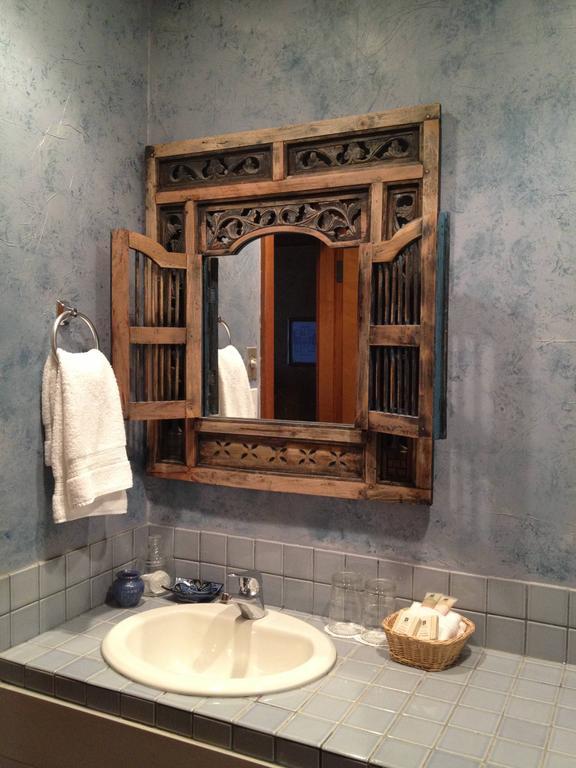 Inn At Clifftop Lane Bed And Breakfast ウィスラー エクステリア 写真